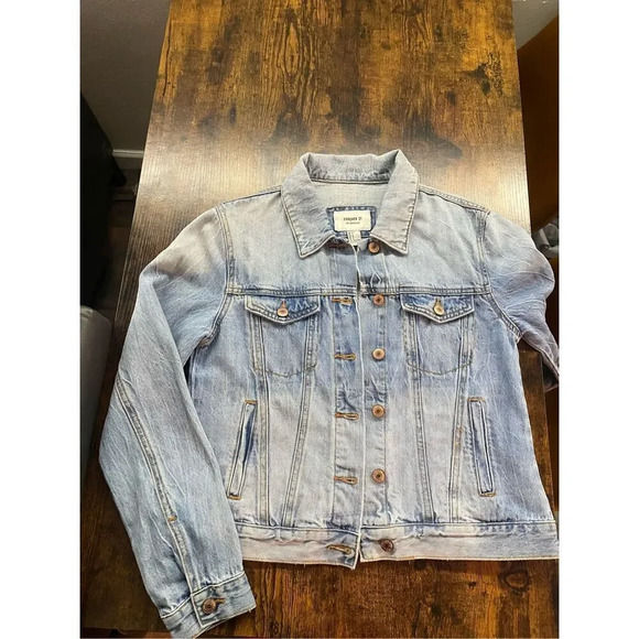 F21 retro style Jean jacket  Size S - Picture 2 of 11